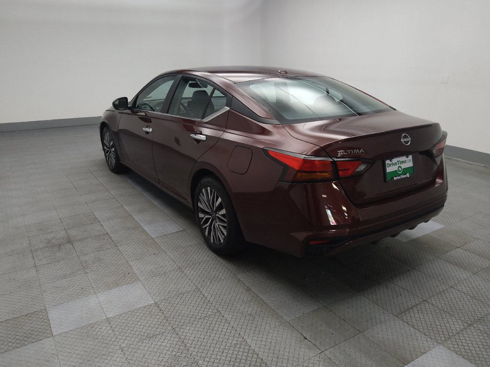 Used 2025 Nissan Altima 2.5 SV FWD image 3