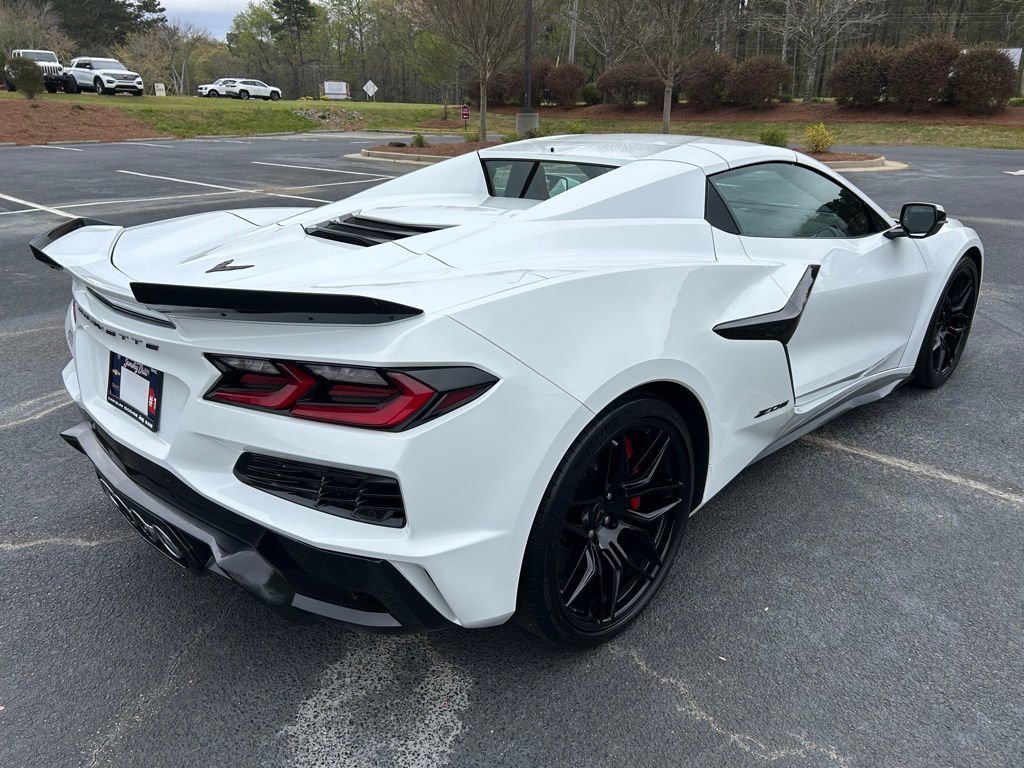 Used 2024 Chevrolet Corvette Z06 RWD image 24