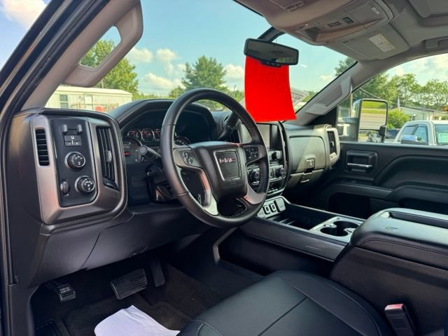 Used 2015 GMC Sierra 2500 SLT w/ Duramax Plus Package AWD/4WD image 9