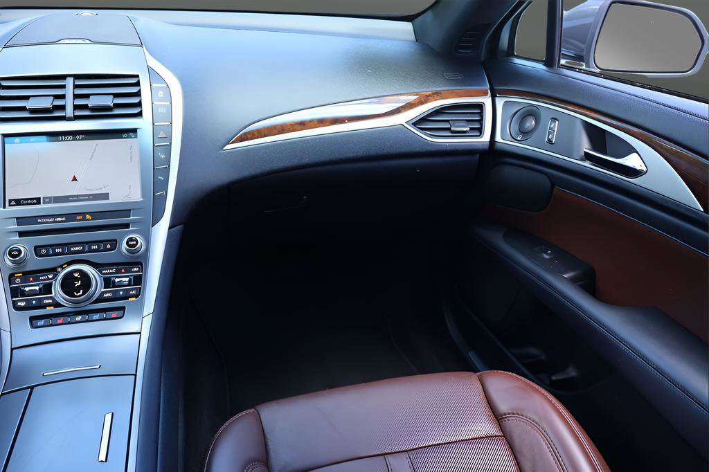 Used 2018 Lincoln MKZ Reserve w/ Technology Package FWD image 16