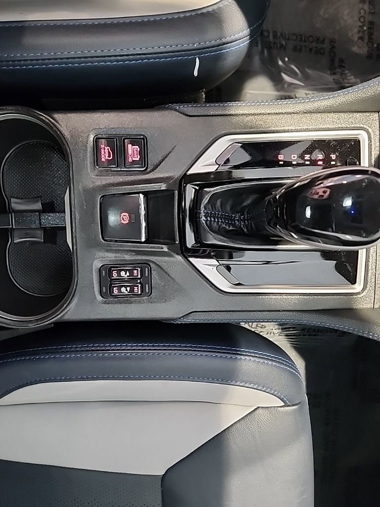 Used 2020 Subaru Crosstrek Hybrid image 36