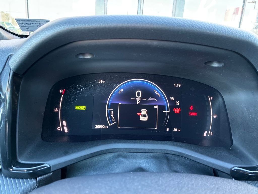 Used 2025 Toyota Camry SE image 15