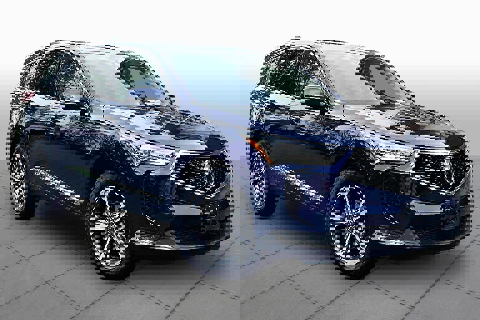 Used 2023 Acura RDX AWD w/ Advance Package image 3