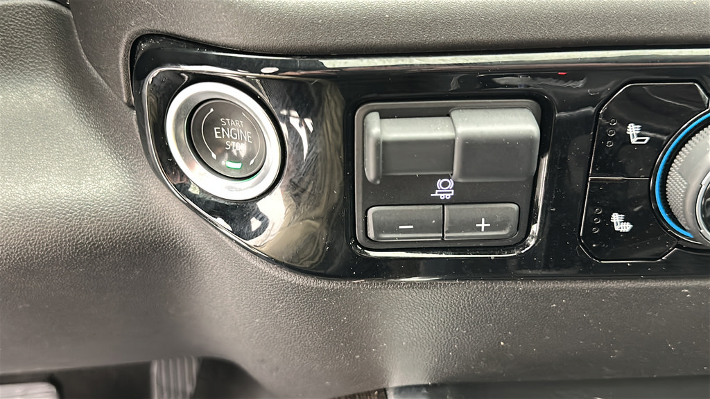 Used 2024 Chevrolet Silverado 1500 RST w/ Convenience Package II AWD/4WD image 23