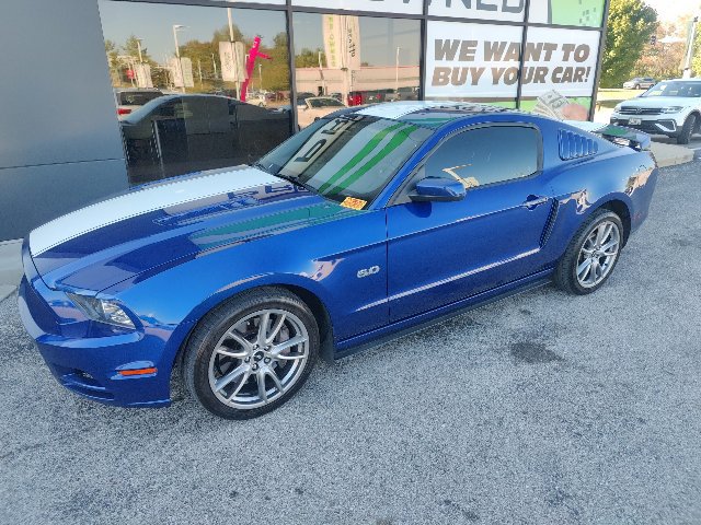 Used 2013 Ford Mustang GT Premium w/ Electronics Pkg RWD image 7