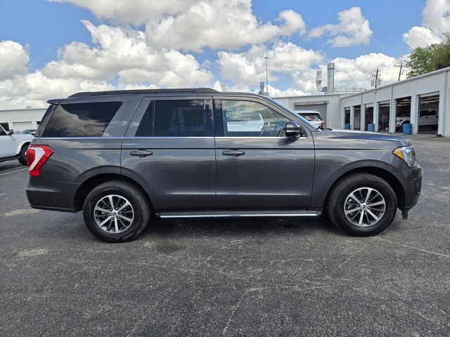 Used 2021 Ford Expedition XLT image 4