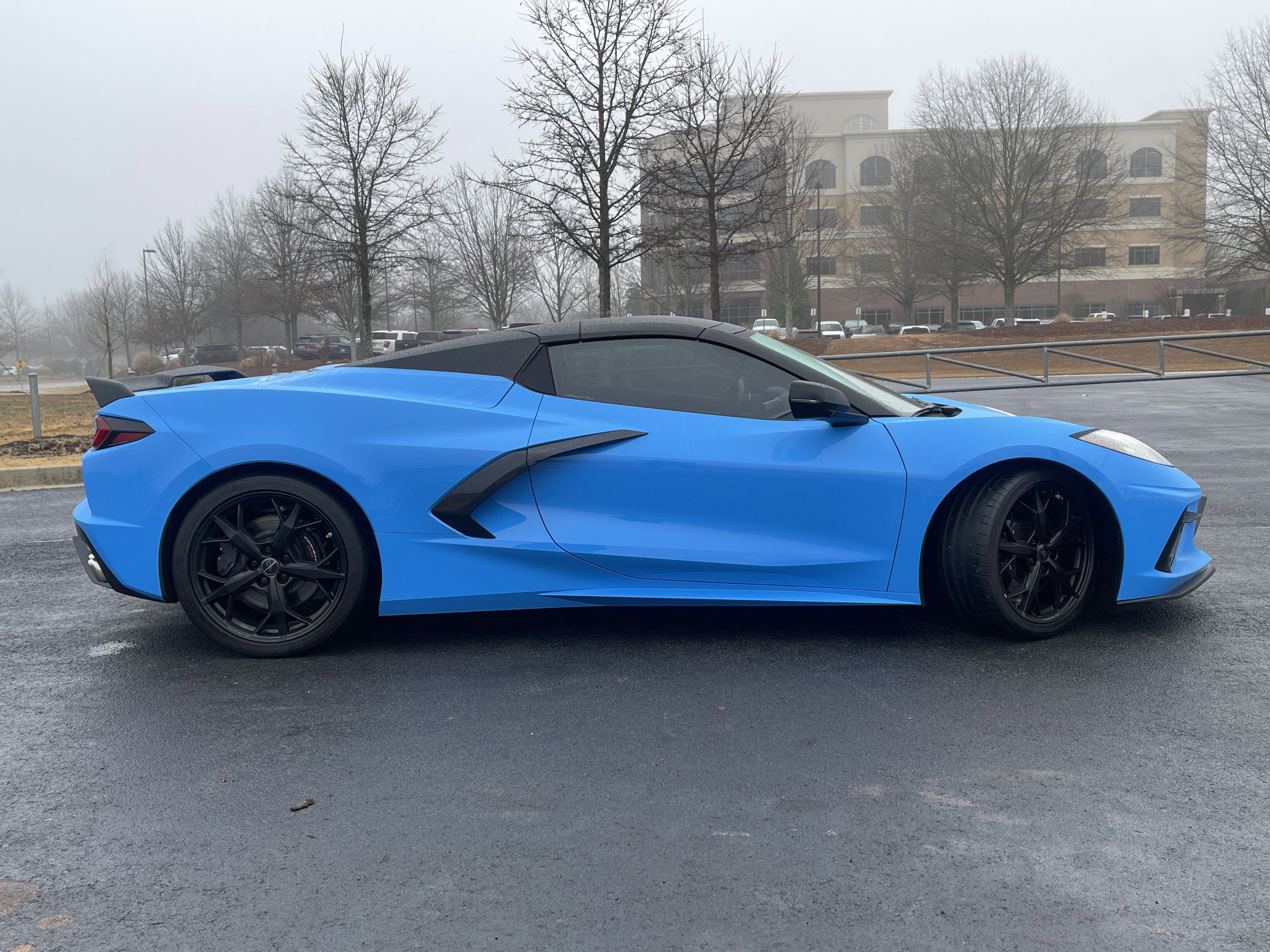 Used 2022 Chevrolet Corvette Stingray Premium Conv w/ Z51 Performance Package image 10