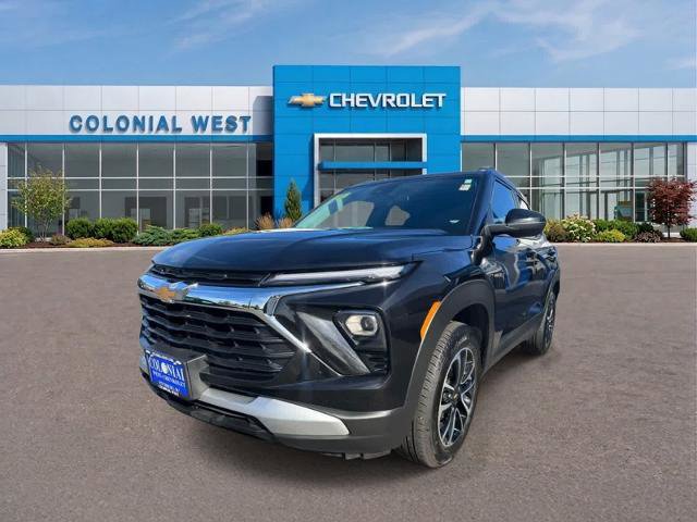 Used 2025 Chevrolet TrailBlazer LT AWD/4WD image 4