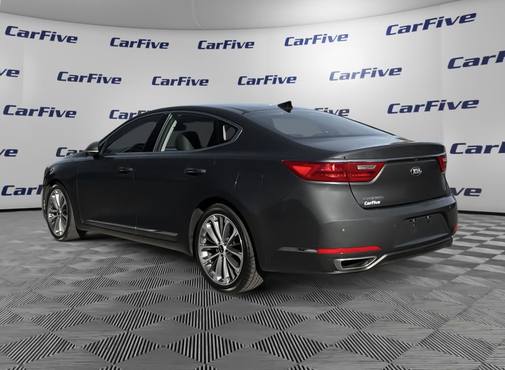 Used 2018 Kia Cadenza Technology image 3