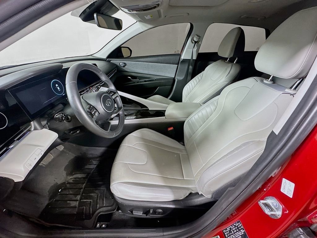 Used 2023 Hyundai Elantra Limited FWD image 15