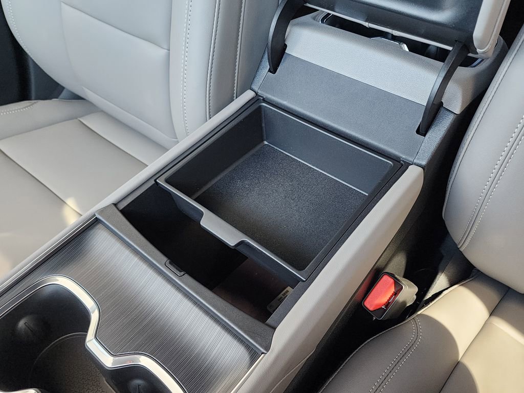 New 2026 GMC Acadia Elevation image 34