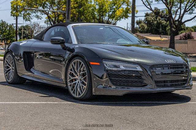 Used 2014 Audi R8 V10 w/ Full Leather Package AWD/4WD image 24