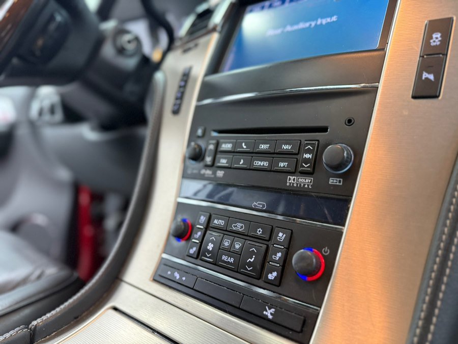 Used 2013 Cadillac Escalade Platinum AWD/4WD image 60