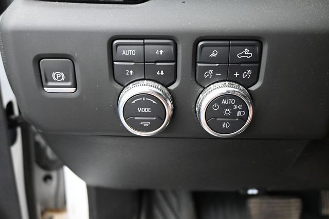 Used 2025 GMC Sierra 1500 AT4 w/ Technology Package AWD/4WD image 21