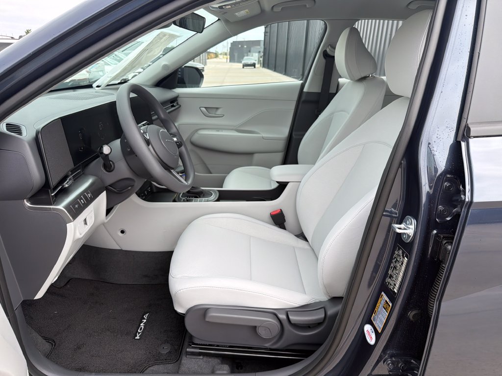New 2027 Hyundai Kona SE FWD image 15
