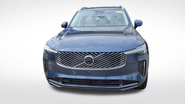 New 2026 Volvo XC90 B6 Ultra w/ Protection Package image 2