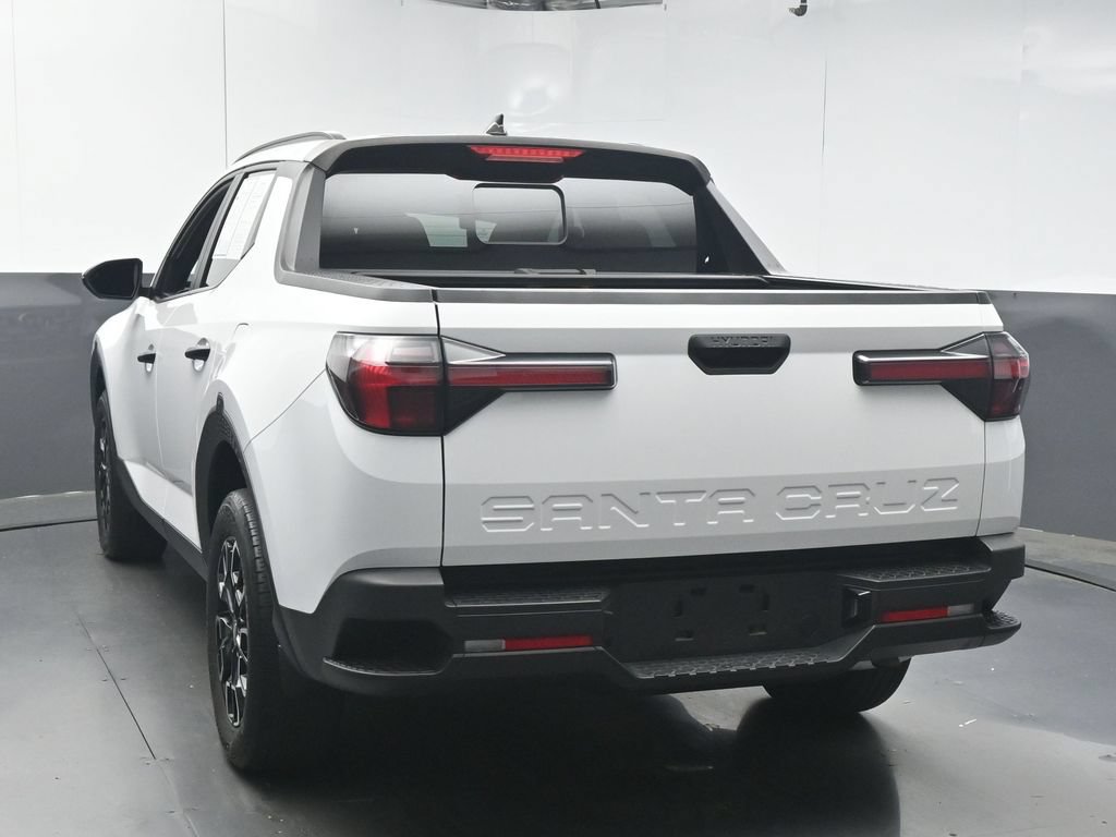Used 2022 Hyundai Santa Cruz SEL w/ Activity Package FWD image 6