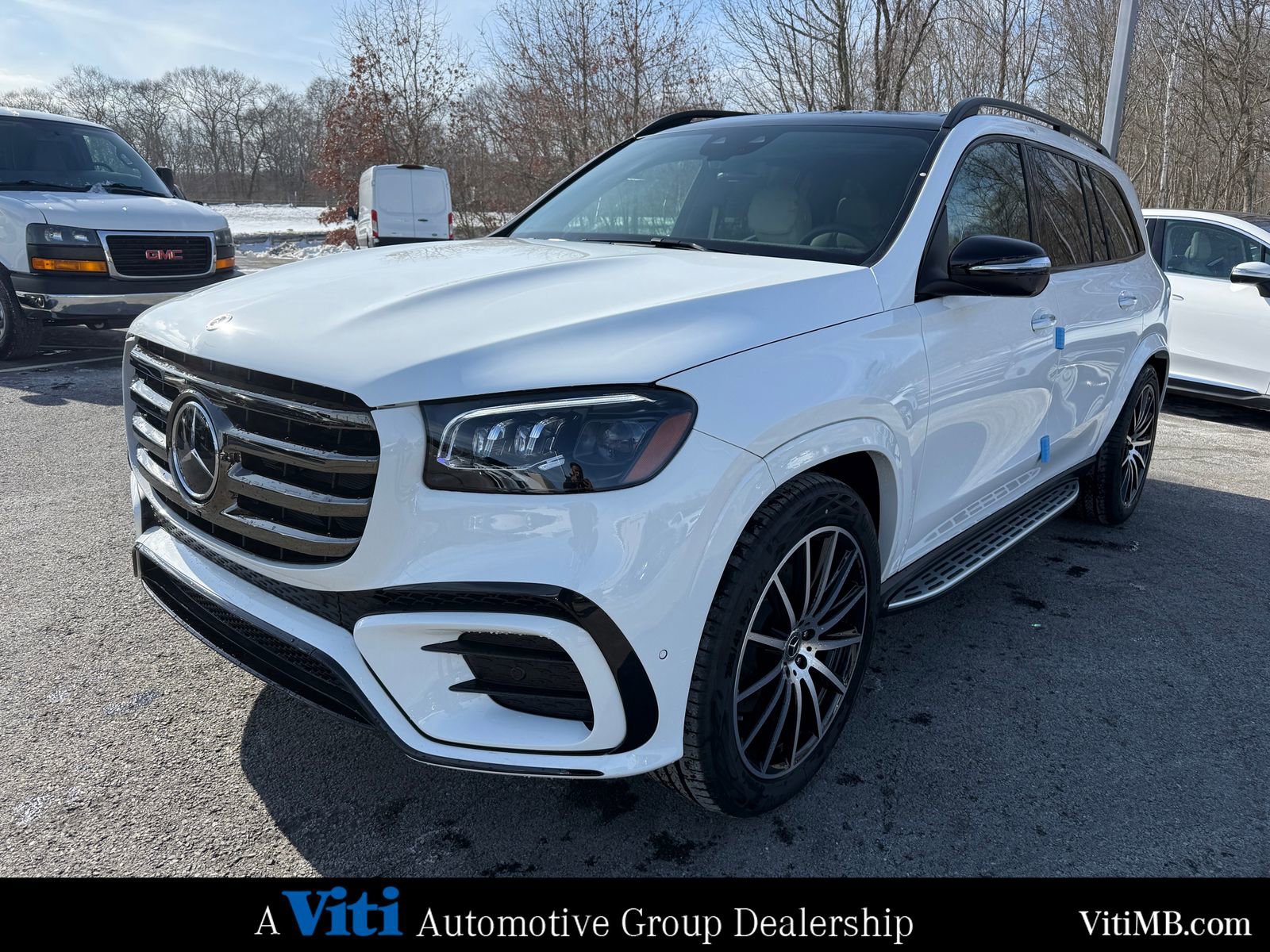Used 2025 Mercedes-Benz GLS 580 4MATIC image 4