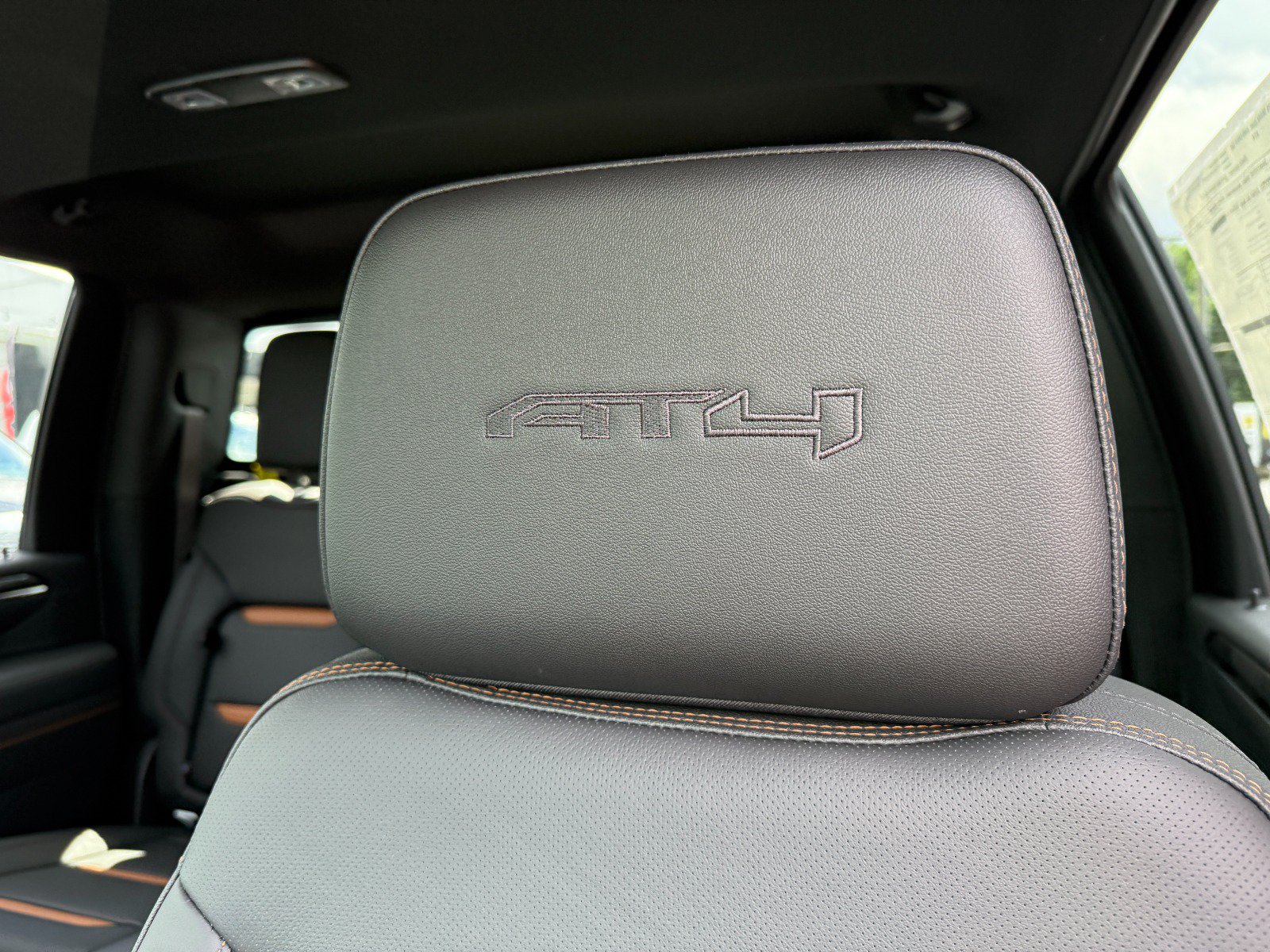 New 2026 GMC Sierra 2500 AT4 w/ AT4 Preferred Package AWD/4WD image 15