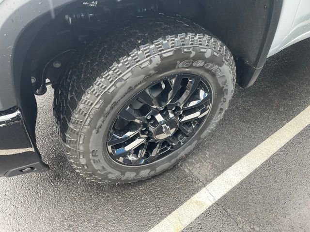 New 2025 Chevrolet Silverado 2500 Custom w/ Custom Value Package image 4