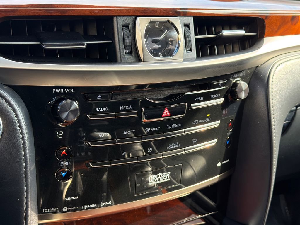 Used 2018 Lexus LX 570 4WD image 32