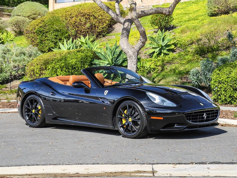 Used 2010 Ferrari California RWD image 7