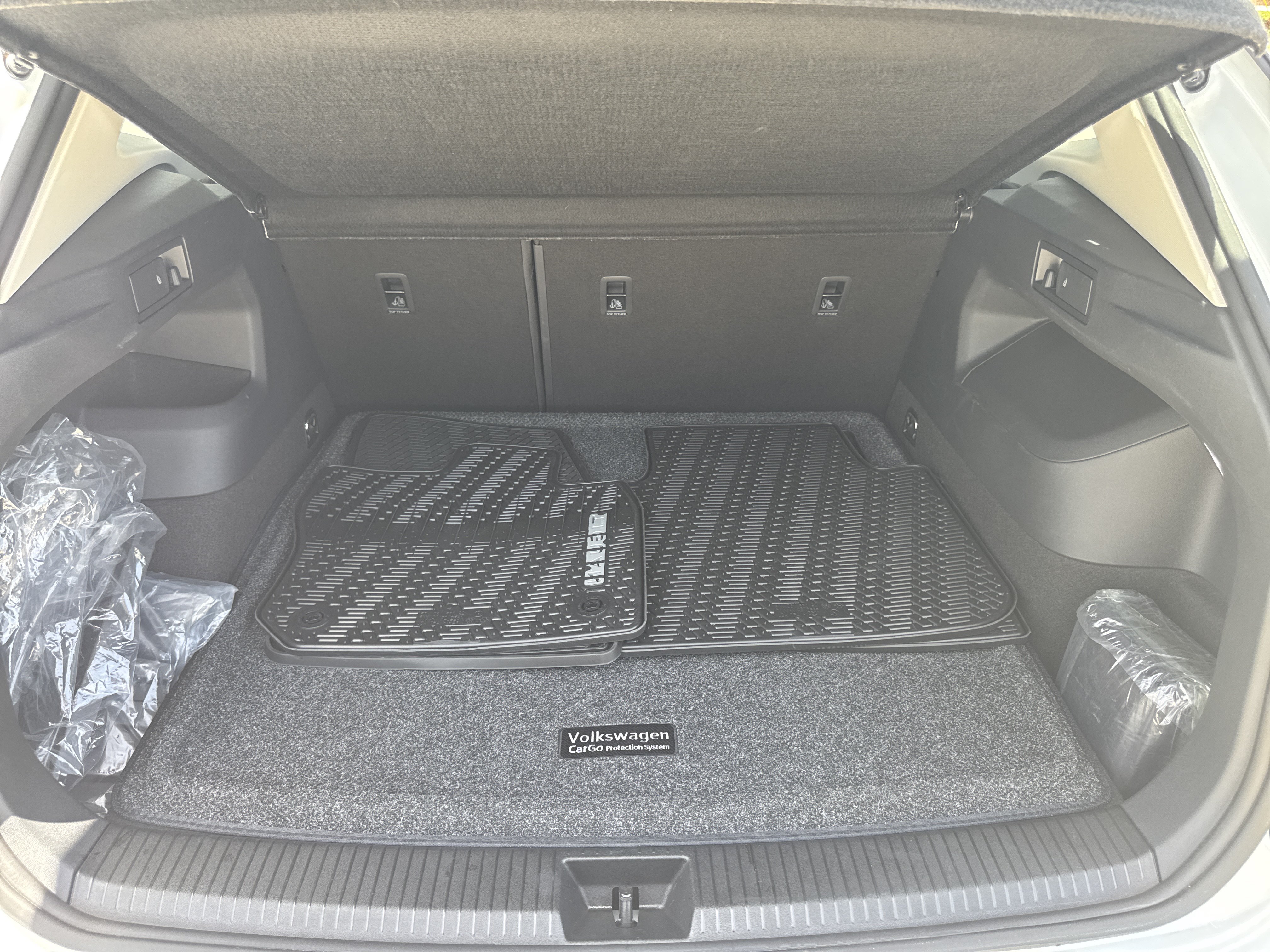 Certified 2025 Volkswagen Tiguan S FWD image 11
