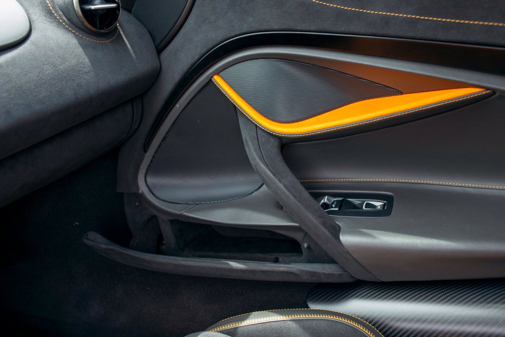 Used 2018 McLaren 720S Performance RWD image 67