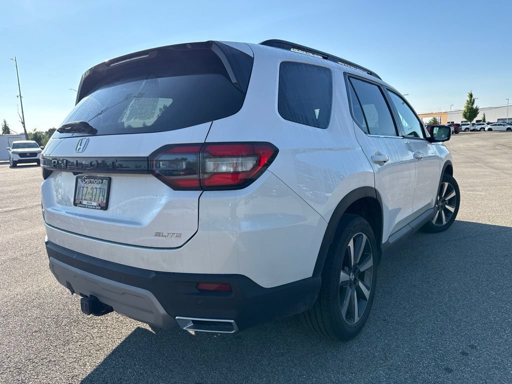 Certified 2025 Honda Pilot Elite image 13
