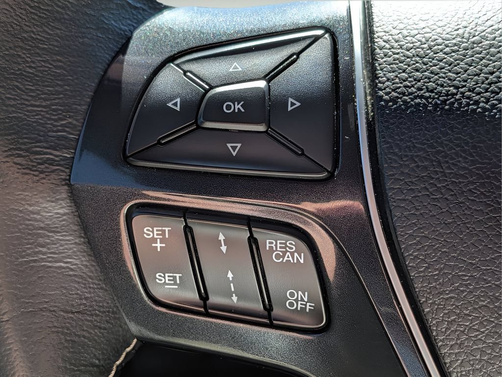 Used 2019 Ford Explorer Platinum AWD/4WD image 18