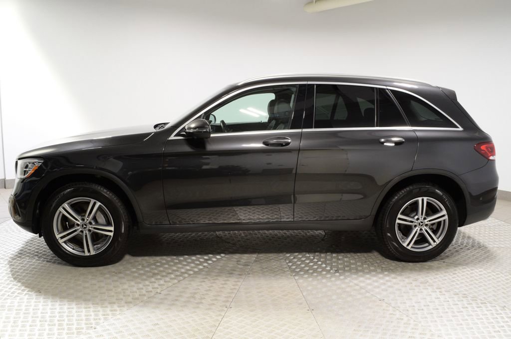Used 2021 Mercedes-Benz GLC 300 4MATIC image 2