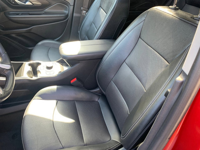 Used 2023 GMC Terrain SLT w/ Tech Package AWD/4WD image 18