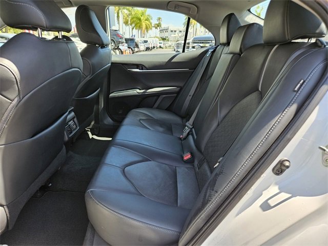 Used 2020 Toyota Camry XSE image 5