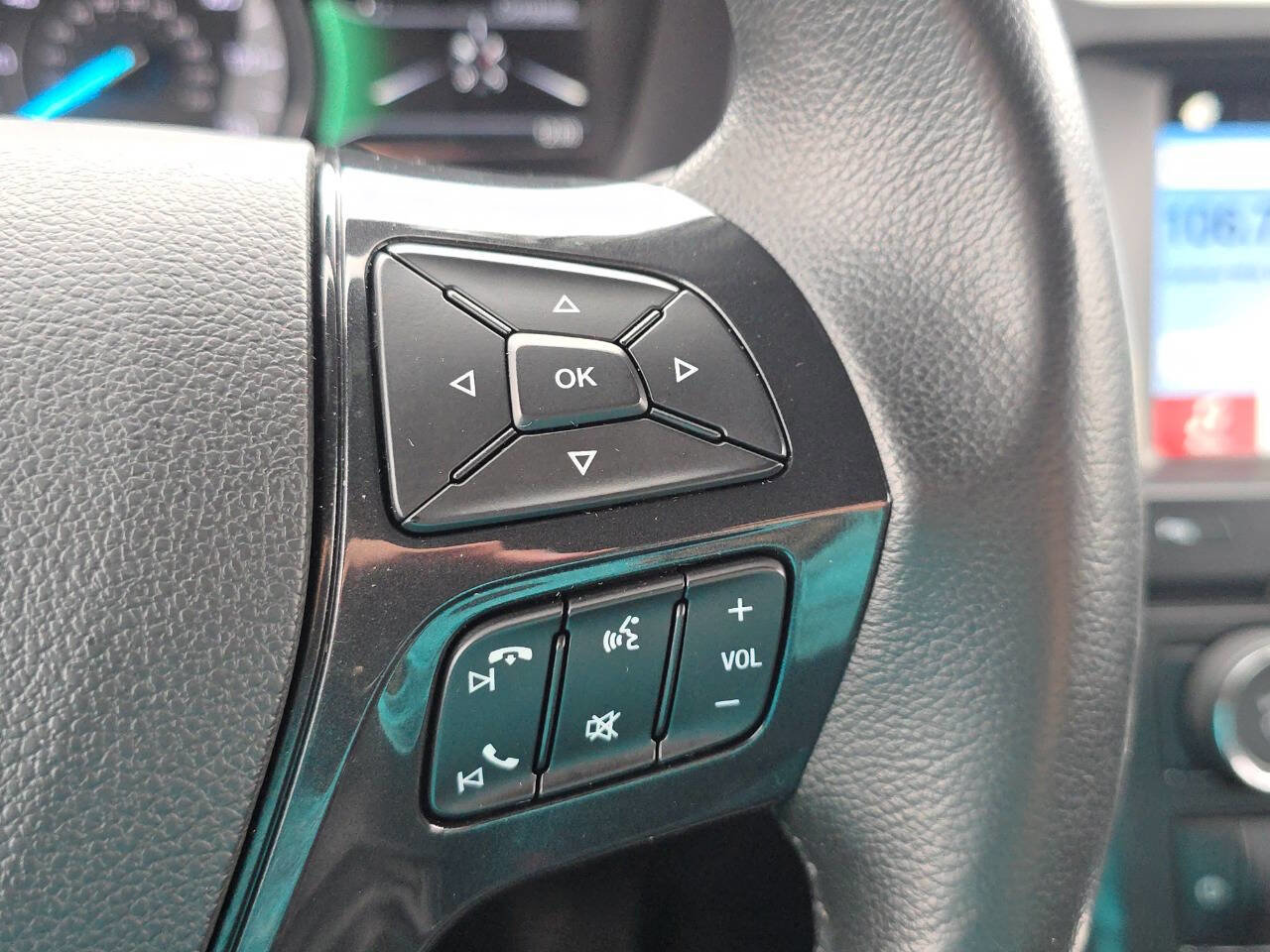 Used 2017 Ford Explorer XLT w/ Equipment Group 201A image 18