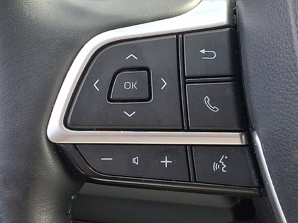 Certified 2022 Toyota Highlander Limited AWD/4WD image 30