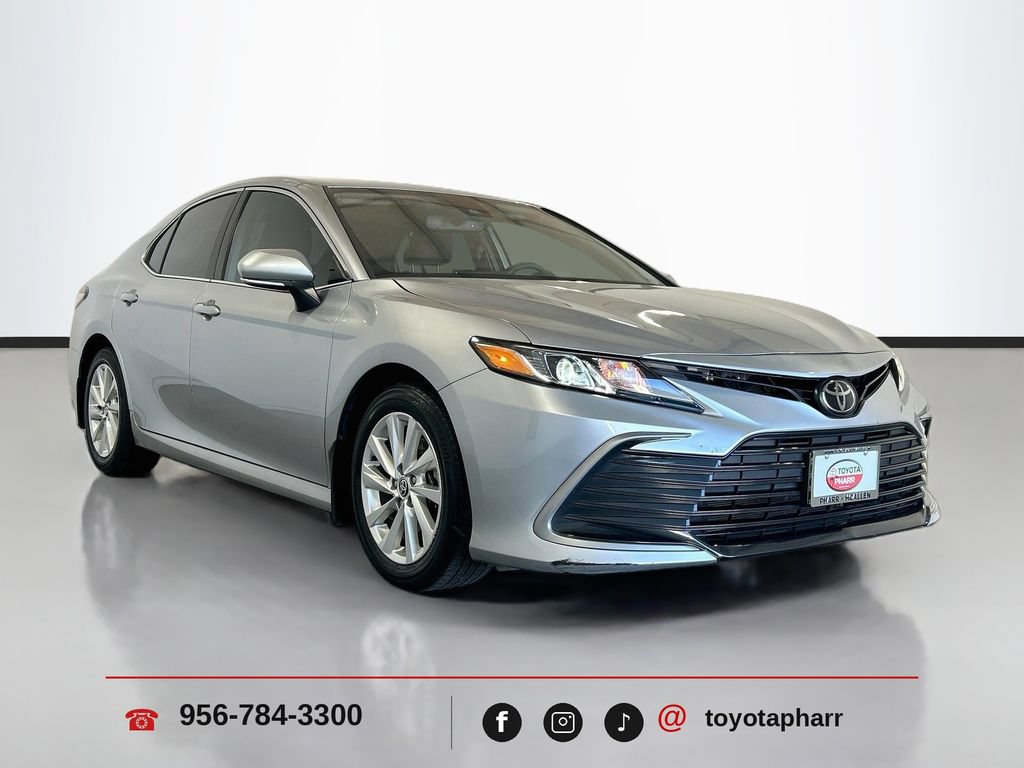 Used 2024 Toyota Camry LE w/ Convenience Package FWD image 3