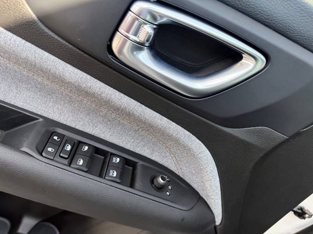 New 2026 Jeep Compass Latitude AWD/4WD image 6