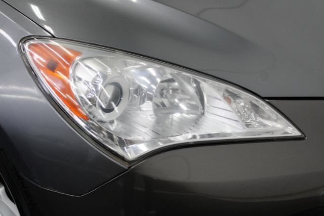 Used 2011 Hyundai Genesis 2.0T RWD image 6