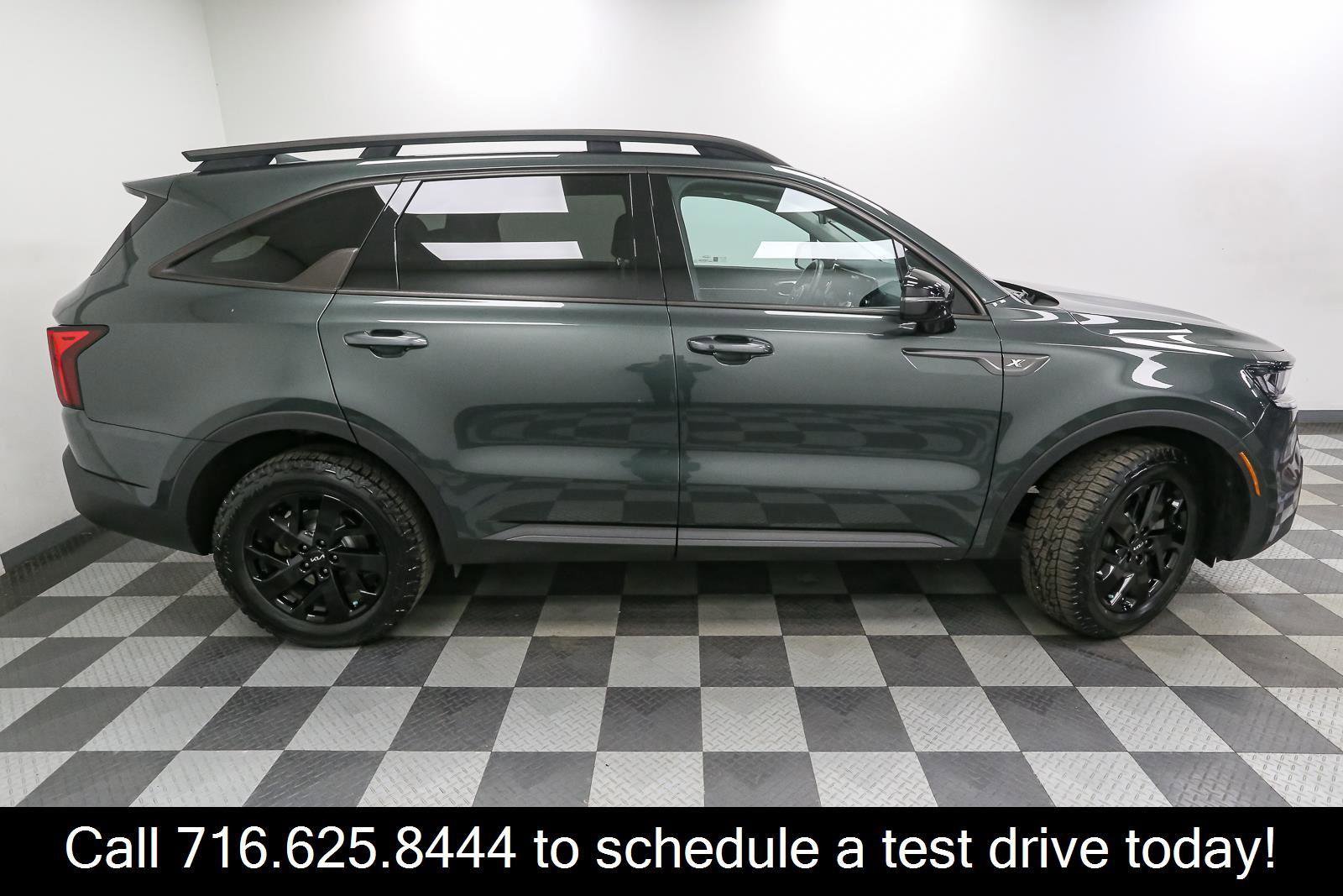 Used 2022 Kia Sorento S w/ Panoramic Sunroof Package AWD/4WD image 7