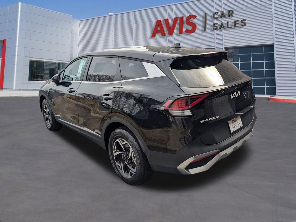 Used 2024 Kia Sportage LX image 9