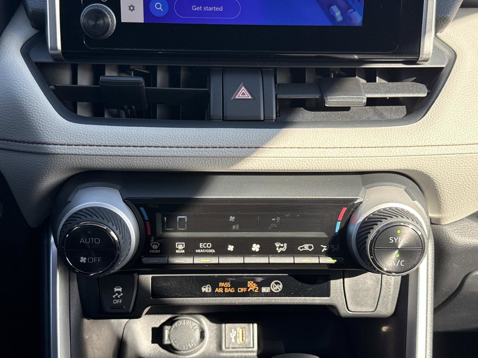 Used 2023 Toyota RAV4 XLE w/ Convenience Package image 7