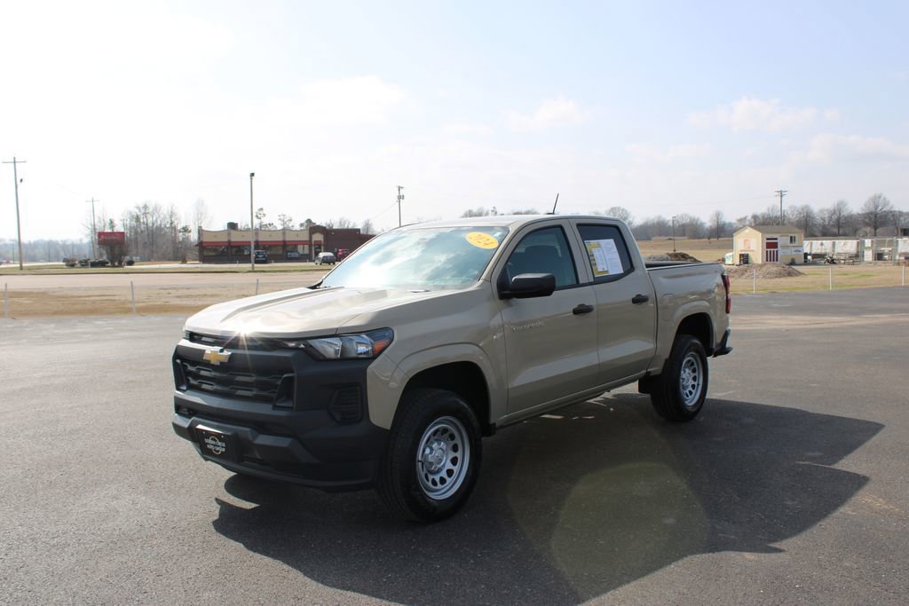 Used 2024 Chevrolet Colorado W/T image 4