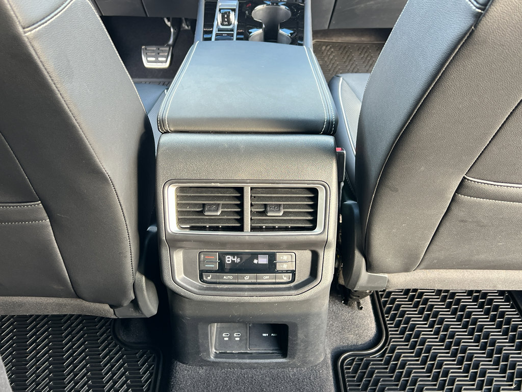 Used 2024 Volkswagen Atlas SEL Premium R-Line image 37