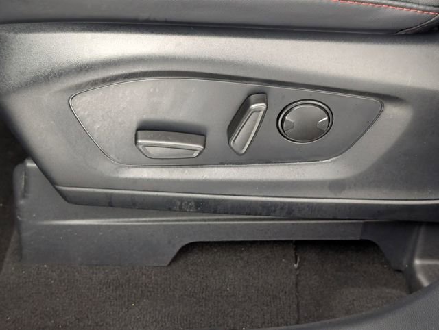 Used 2025 Ford Explorer ST-Line w/ ST-Line Street Pack image 14