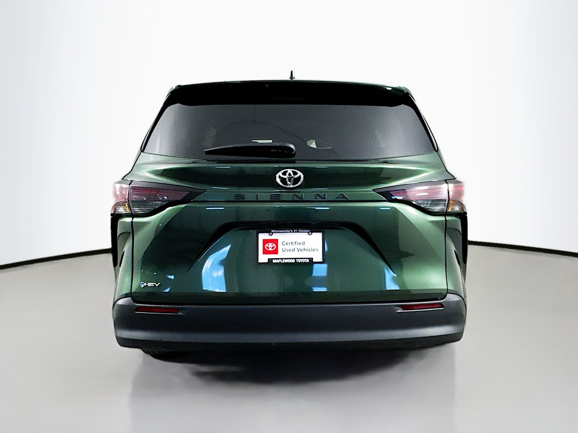 Certified 2026 Toyota Sienna LE FWD image 6