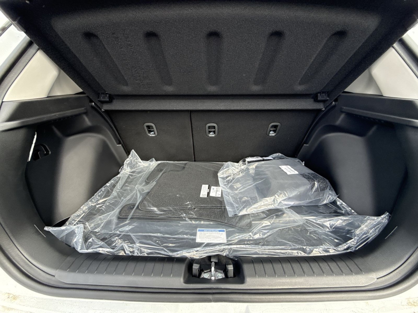 New 2026 Hyundai Venue SE FWD image 26