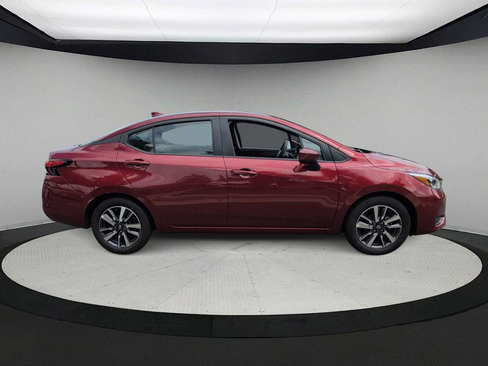 Used 2025 Nissan Versa SV FWD image 9