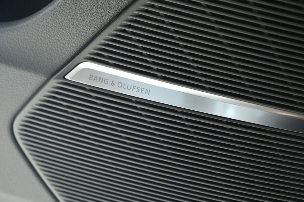 New 2025 Audi RS Q8 performance image 19