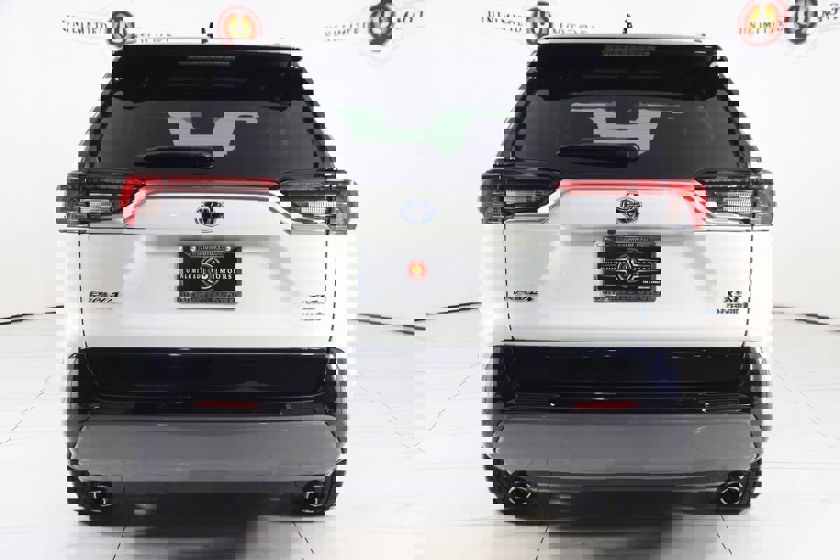 Used 2021 Toyota RAV4 XSE image 59