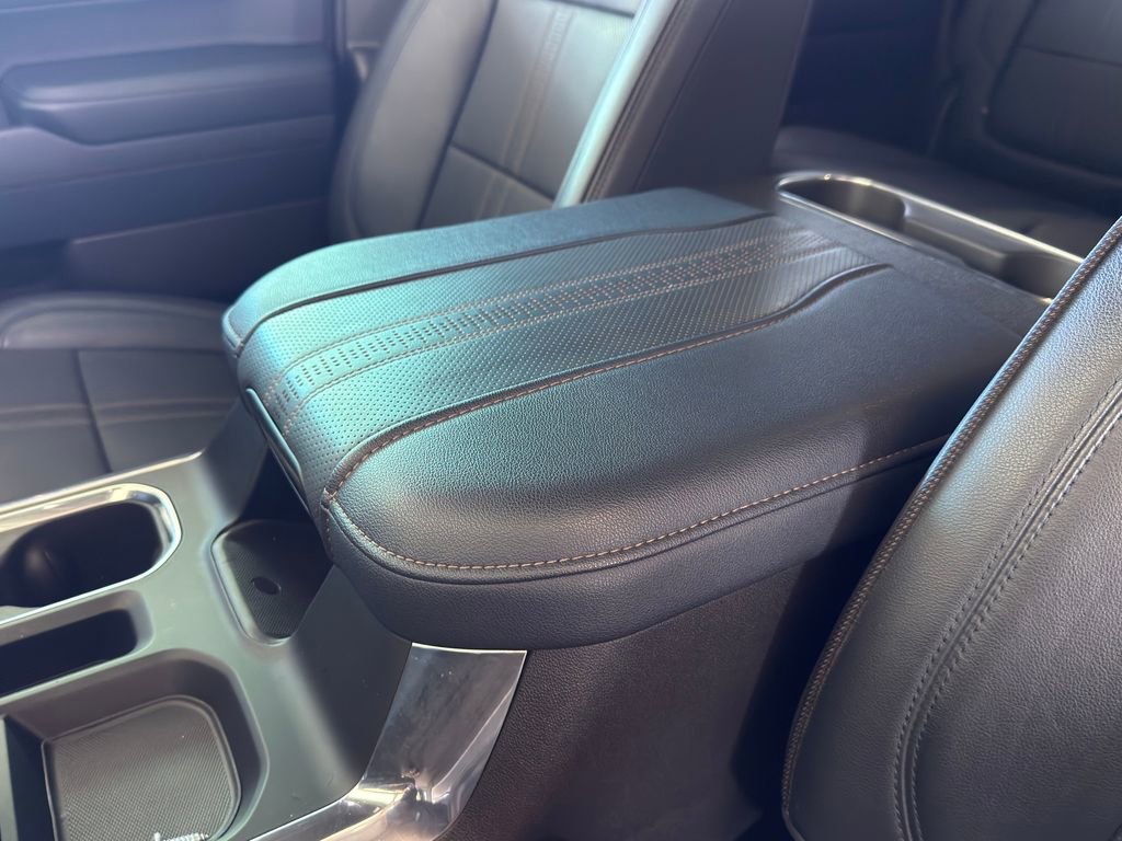 Used 2023 Chevrolet Silverado 1500 High Country image 15